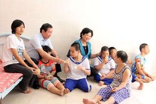 Chăm lo cho nạn nhân chất độc da cam với tất cả trách nhiệm, nghĩa tình