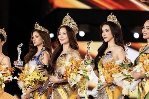 Không nên 'phóng đại' danh xưng hoa hậu?