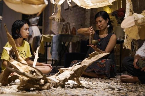 10 năm đưa giấy dó vào đời sống đương đại