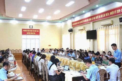 Bàn giải pháp cho hàng nghìn học sinh bị ảnh hưởng do địa phương đạt chuẩn NTM