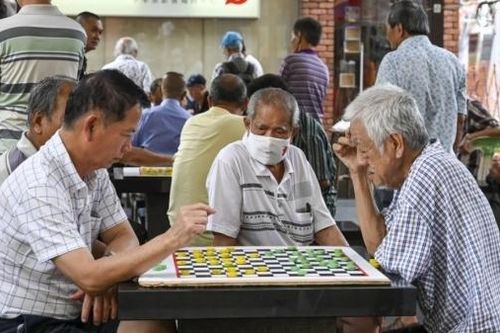 Khủng hoảng nhân khẩu học 'ám ảnh' Đông Nam Á, nhiều quốc gia trong khu vực được dự báo 'già trước khi giàu'