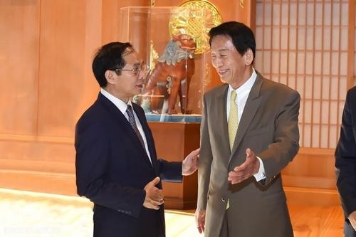 Bộ trưởng Ngoại giao Bùi Thanh Sơn tiếp nguyên Đại sứ đặc biệt Nhật-Việt Sugi Ryotaro