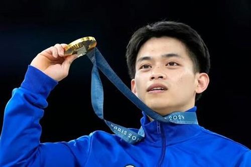 Mâu thuẫn của VĐV Philippines đoạt 2 HCV Olympic Paris: Bị mẹ bòn rút tiền chơi chứng khoán