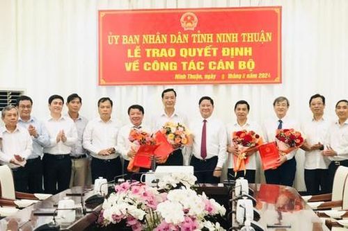 Ninh Thuận trao quyết định điều động, bổ nhiệm cán bộ