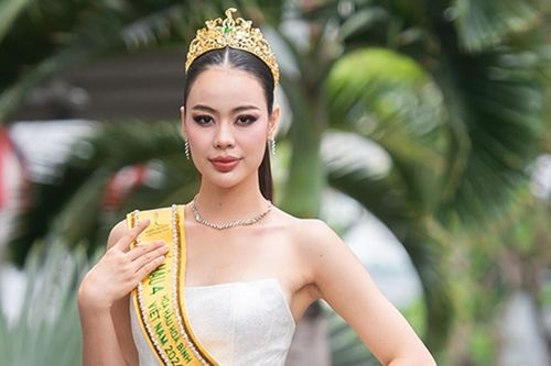Á hậu Ánh Vương tiết lộ số tiền chuyển khoản nửa đêm và giọt nước mắt của cha mẹ