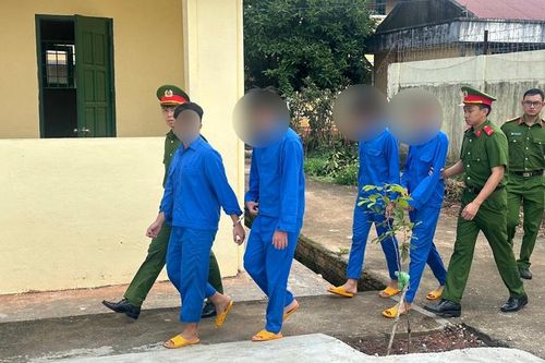 Khởi tố 8 đối tượng lừa đảo lấy tiền 135 người với thủ đoạn mới