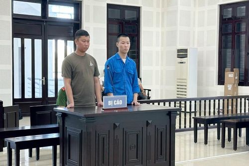 Chủ nhà bắn chết thanh niên trộm gà