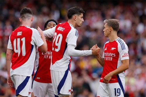 Arsenal thắng tưng bừng nhà vô địch Bundesliga