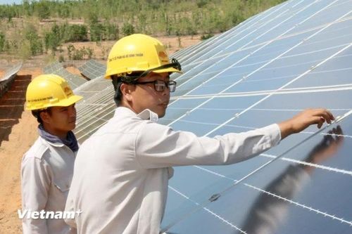 Phát triển năng lượng Xanh: Gỡ vướng khung pháp lý, tạo sức hút cho đầu tư
