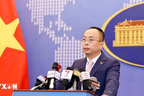 Hỗ trợ công dân ở các khu vực có diễn biến phức tạp di chuyển đến nơi an toàn