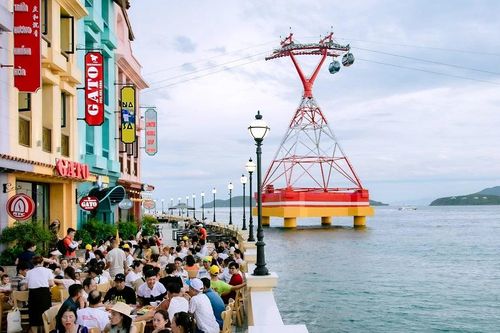 Khám phá tâm điểm du lịch bán lẻ sôi động bậc nhất cả nước