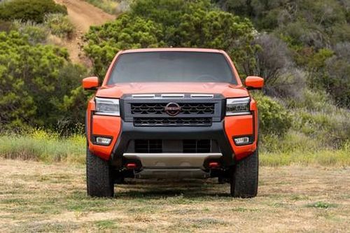 Bán tải Nissan Frontier 2025 ra mắt với nhiều nâng cấp