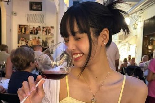 Hơn 5 triệu người cùng xem Lisa (Blackpink) làm điều này