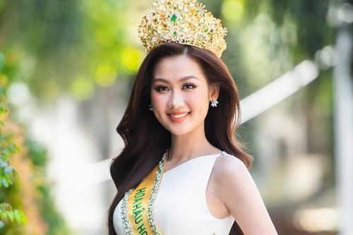 Hoa hậu Quế Anh hát nhạc phim Hậu Duệ Mặt Trời, dân tình phản ứng ra sao?