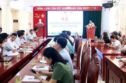 Mở Bib Giải chạy Báo Bắc Giang mở rộng năm 2024 - 'Đất thiêng hội tụ'