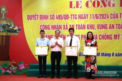 Bình Gia: Công bố quyết định của Thủ tướng Chính phủ về công nhận các xã an toàn khu