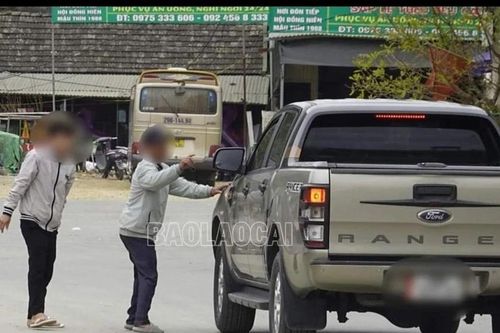 Xã Bảo Hà (Bảo Yên) xử phạt 3 trường hợp nài ép khách du lịch mua hàng hóa, sử dụng dịch vụ