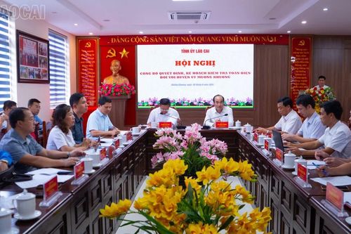 Công bố quyết định, kế hoạch kiểm tra toàn diện đối với Huyện ủy Mường Khương