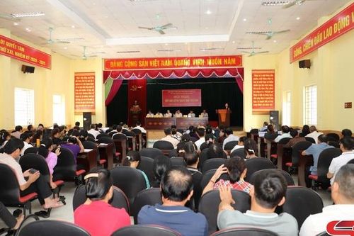 Tổ đại biểu HĐND tỉnh tiếp xúc cử tri thị trấn Hát Lót
