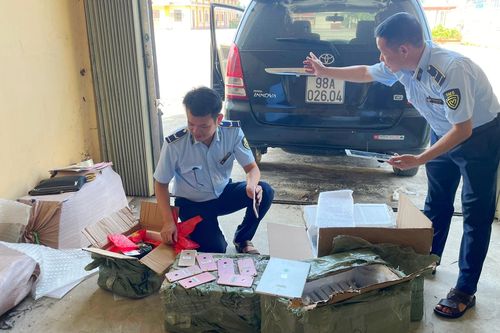 Lạng Sơn: Phát hiện, thu giữ 147 chiếc máy tính bảng, điện thoại di động nhập lậu