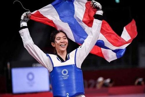 Nữ võ sĩ Thái Lan bảo vệ thành công tấm huy chương vàng tại Olympic Paris