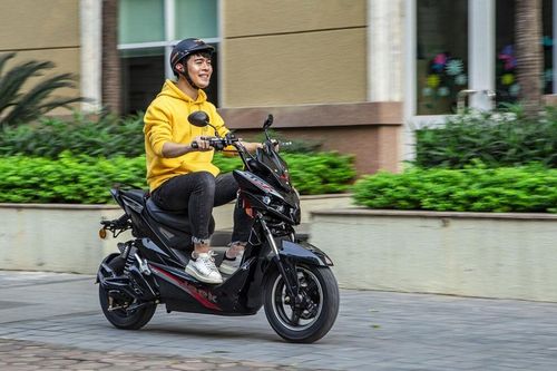 5 lợi ích khi sử dụng xe máy điện