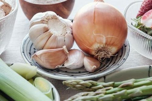 9 thực phẩm giàu prebiotic tốt cho sức khỏe đường ruột