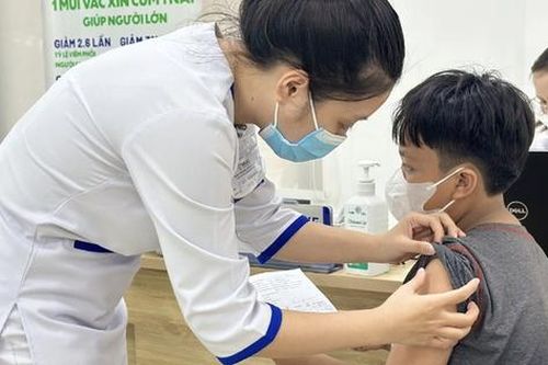 Những dấu hiệu nguy hiểm của bệnh ho gà dễ bị bỏ qua