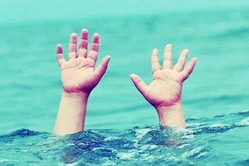 Đắk Lắk: Chơi gần ao, hai trẻ đuối nước thương tâm