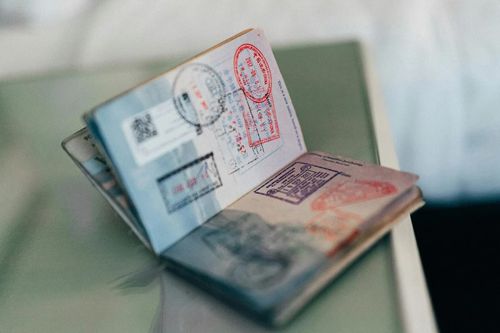 6 hộ chiếu đi 194 nước không cần xin visa