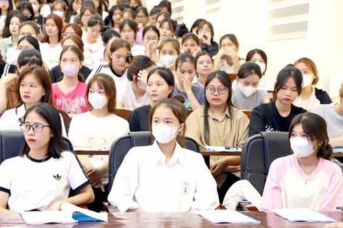 Tân sinh viên cần biết: Lưu ý cho tuần sinh hoạt công dân đầu khóa