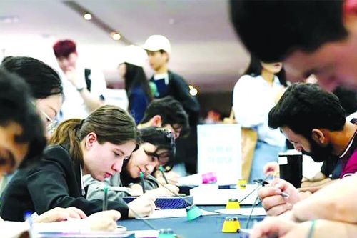 Tạo điều kiện để người nước ngoài làm việc