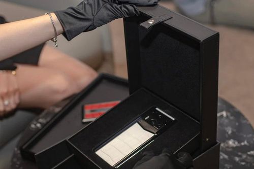 Vertu Signature V được ưa chuộng