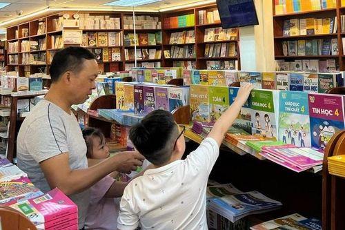 NXB Giáo dục Việt Nam nói gì về chiết khấu SGK 11-15%?
