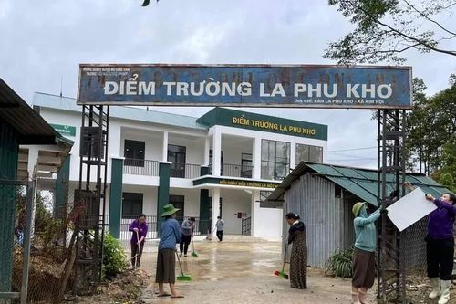 Điểm trường mầm non Yên Bái hân hoan chào năm học mới