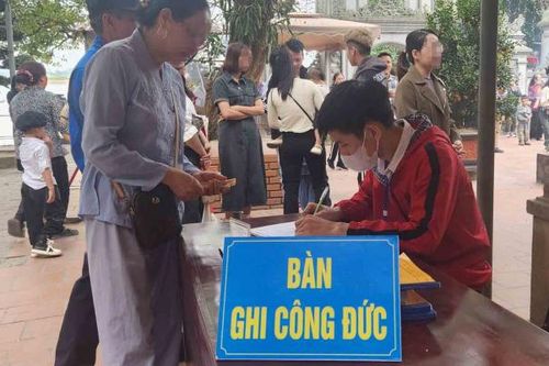Thủ tướng Chính phủ chỉ đạo tăng cường quản lý nhà nước đối với tiền công đức, tiền tài trợ
