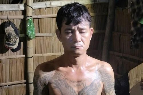 Xin ở nhờ quán cà phê để bán ma túy