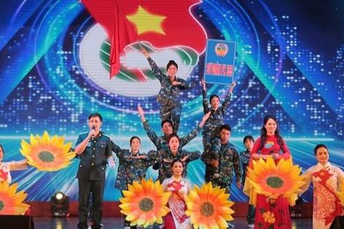 Vinh danh tuyên truyền viên trẻ, Chủ tịch Công đoàn cơ sở trong lực lượng canh trời