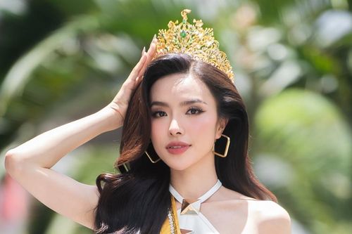 Á hậu Miss Grand Vietnam Hạnh Nguyên: Mẹ là giáo viên tiểu học, cha dạy ĐH Đồng Tháp