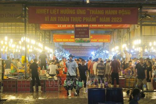 TP Hồ Chí Minh: Cần mạnh tay xóa bỏ chợ tự phát, đảm bảo an toàn thực phẩm