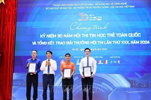 Thắp sáng ước mơ cho các tài năng trẻ công nghệ thông tin