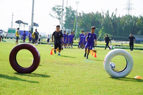 Dự án 'Smile Football' sẽ đưa bóng đá đến gần hơn với trẻ em khó khăn
