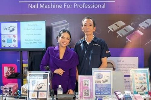 Thí sinh tài năng tại Cúp Nghệ Sĩ Nail 2024 nhận giải thưởng lớn từ Urawa