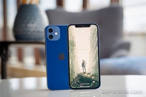 Đây là chiếc iPhone có màn hình OLED giá rẻ nhất Việt Nam, giá từ 11 triệu, bản màu xanh siêu đẹp