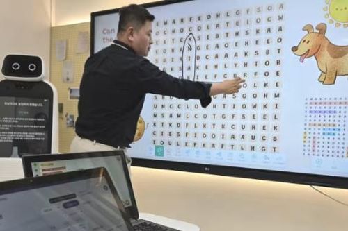 LG, Samsung nhắm đến sách giáo khoa AI của Hàn Quốc như một bước đệm cho công nghệ giáo dục