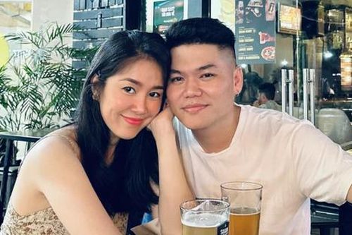 Chồng Lê Phương khoe ảnh tình tứ với vợ, kỷ niệm 8 năm ngày cưới