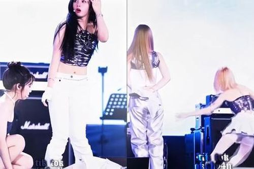 Nữ idol ngất xỉu trên sân khấu khi đang biểu diễn, phải nhập viện ngay lập tức