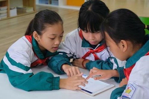 Chắp cánh cho học sinh 'trường làng' vượt khó, thắp sáng ước mơ