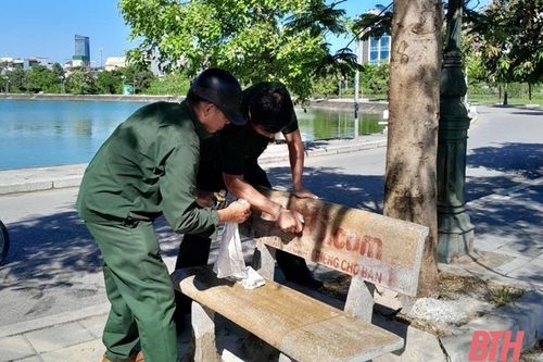 TP Thanh Hóa: Thu giữ, xóa gỡ nhiều logo, biển quảng cáo trá hình