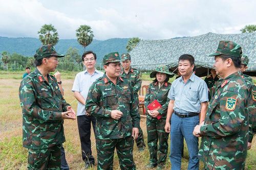'Bảo vệ Tổ quốc từ sớm, từ xa'